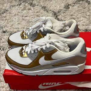 Nike womens air max 90 se. US size 6.5. White. Gold. Silver. Pre-owned with box.